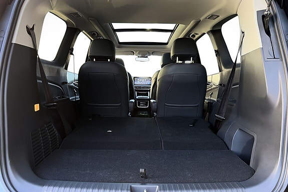 Maxus Euniq 5 7 of 26