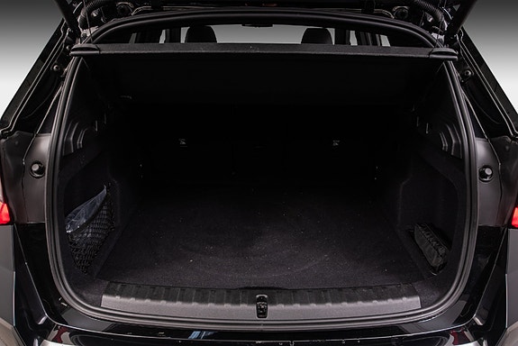 BMW iX1 30 of 30