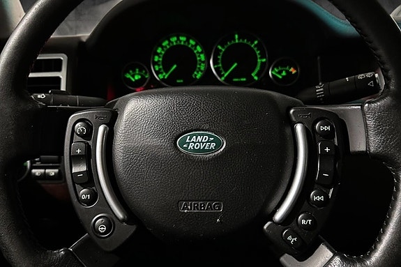 Land Rover Range Rover 17 of 21