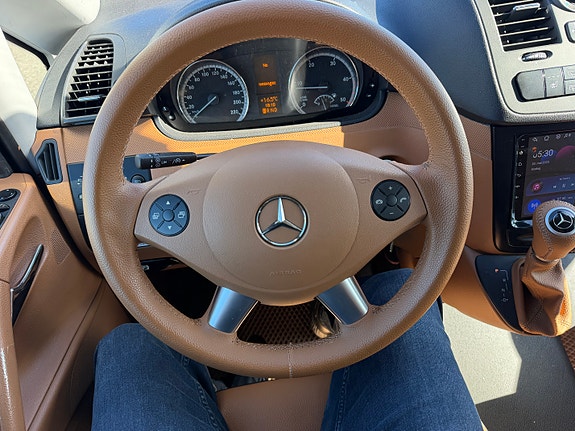 Mercedes-Benz Vito 113 24 of 27