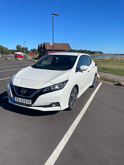 Nissan Leaf 2 of 19