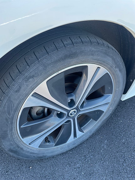 Nissan Leaf 8 of 19