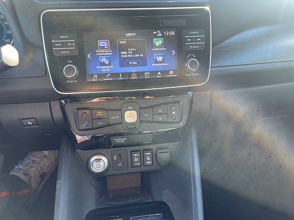 Nissan Leaf 16 of 19