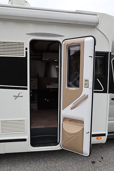 Benimar Tessoro 497, steikovn, ekstralys, kamera, TV. Perfekt servicehefte 18 of 22