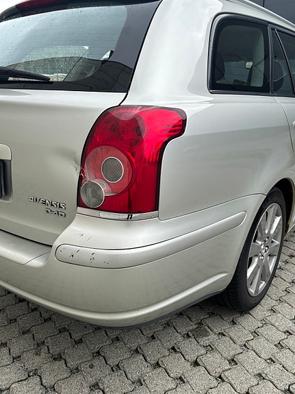 Toyota Avensis 11 of 26