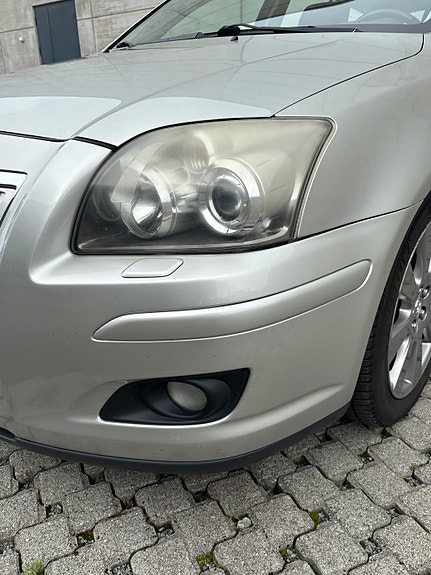 Toyota Avensis 9 of 26