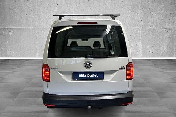 Volkswagen Caddy Maxi 16 of 21