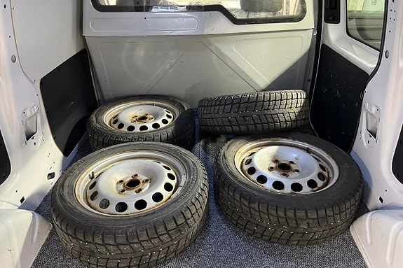 Volkswagen Caddy Maxi 13 of 21