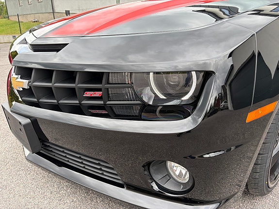 Chevrolet Camaro 18 of 30