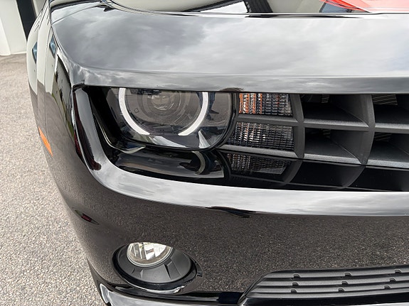 Chevrolet Camaro 19 of 30