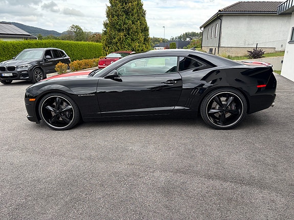 Chevrolet Camaro 12 of 30
