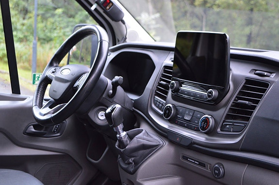 Ford Transit 24 of 30