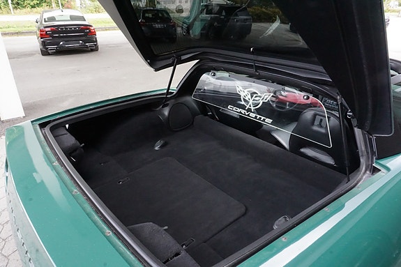 Chevrolet Corvette 14 of 29