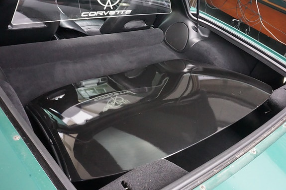 Chevrolet Corvette 15 of 29