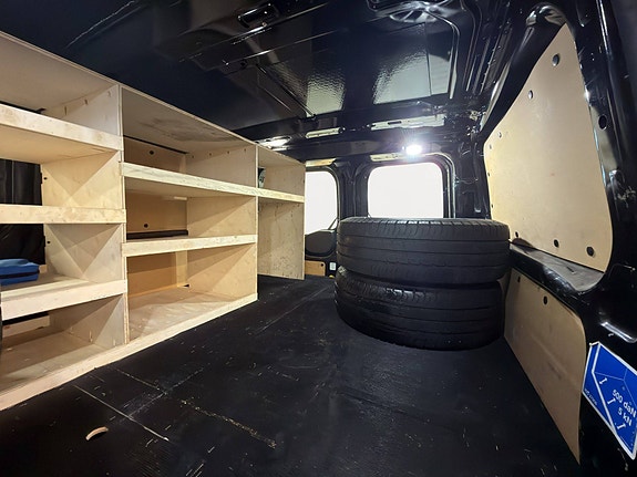 Ford Transit Custom 29 of 30