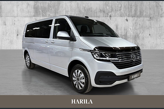 Volkswagen Caravelle 10 of 23