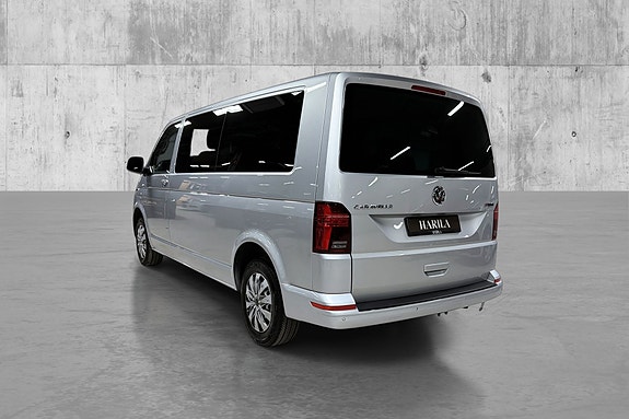 Volkswagen Caravelle 8 of 23