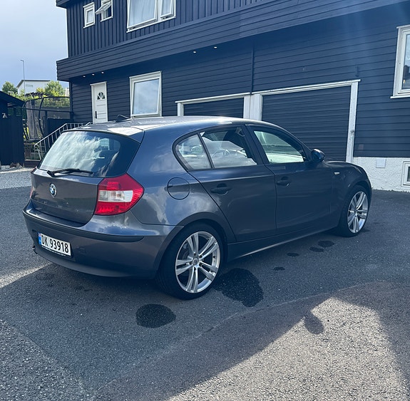 BMW 116i 9 of 30