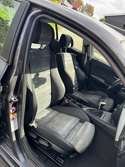 BMW 116i 11 of 30