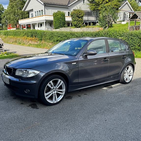 BMW 116i 4 of 30