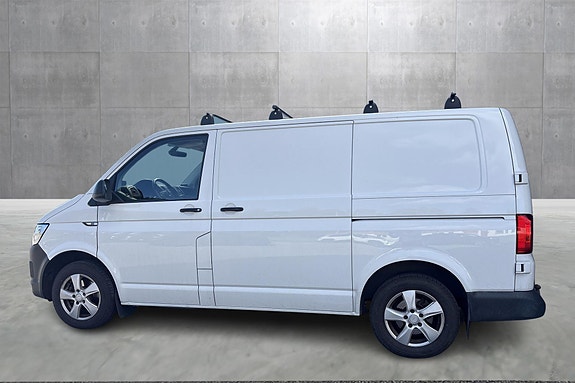 Volkswagen Transporter 2 of 9
