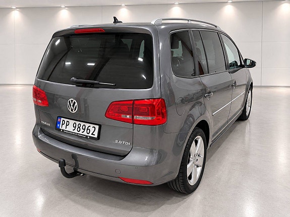 Volkswagen Touran 4 of 21