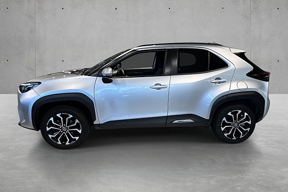Toyota Yaris Cross 2 of 20
