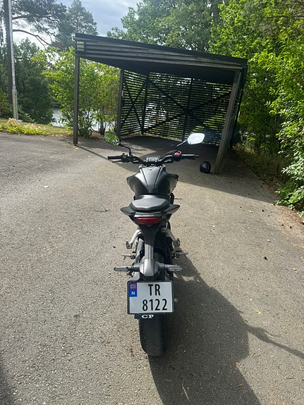 Honda CB 125 R 5 of 5