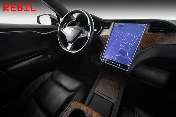 Tesla Model S 14 of 30