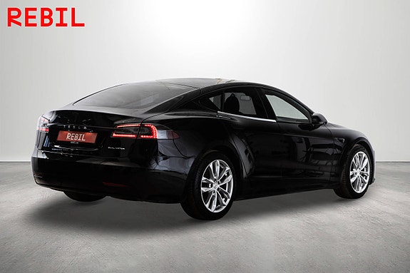 Tesla Model S 7 of 30