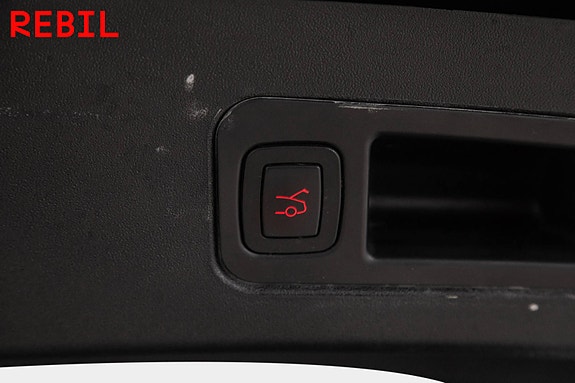 Tesla Model S 29 of 30