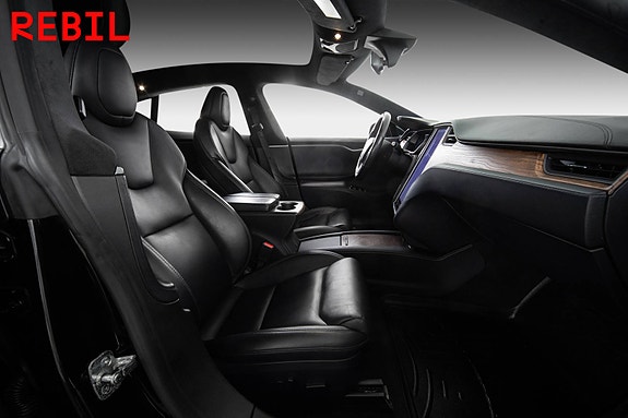 Tesla Model S 26 of 30