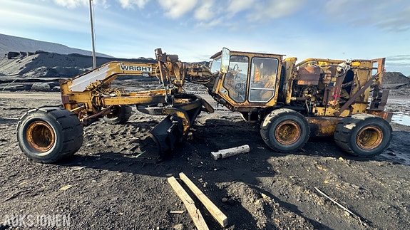 Cat 120SLP / Wright motorgrader – reparasjonsobjekt 2 of 29