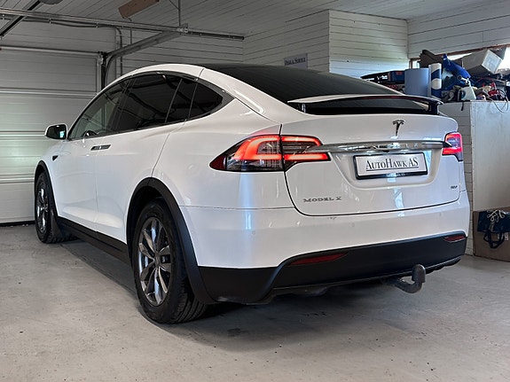 Tesla Model X 3 of 30
