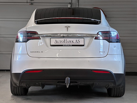 Tesla Model X 4 of 30