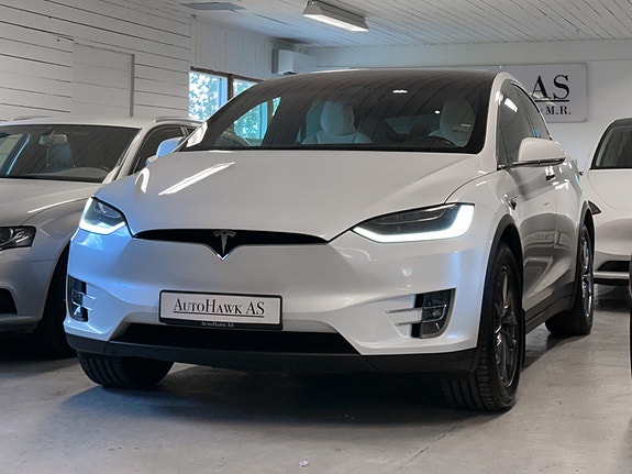 Tesla Model X 2 of 30