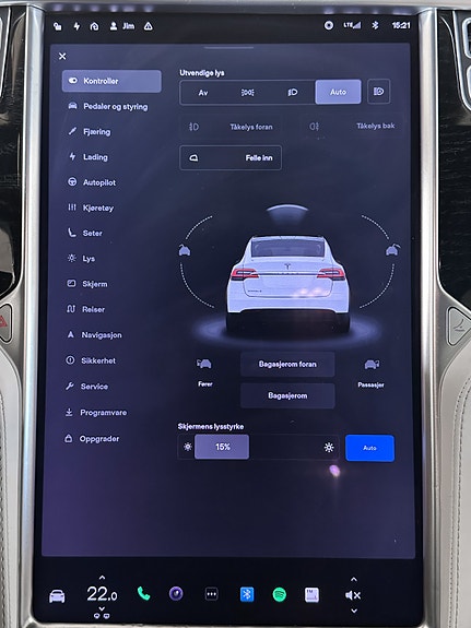 Tesla Model X 18 of 30