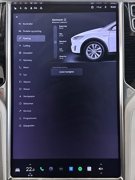 Tesla Model X 20 of 30