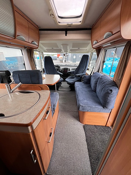 Hymer SL654 2 of 17