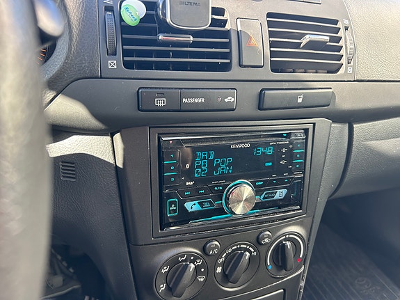 Toyota Avensis 7 of 10