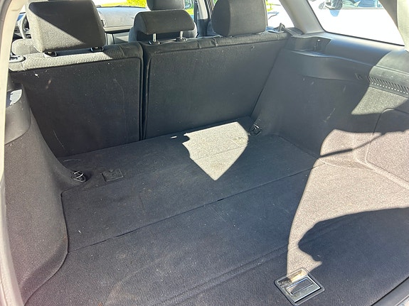 Toyota Avensis 10 of 10