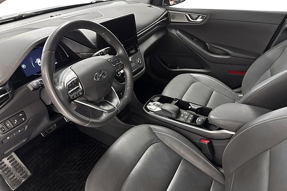 Hyundai IONIQ 12 of 30