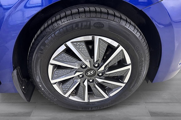 Hyundai IONIQ 11 of 30