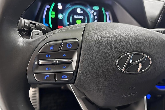 Hyundai IONIQ 22 of 30