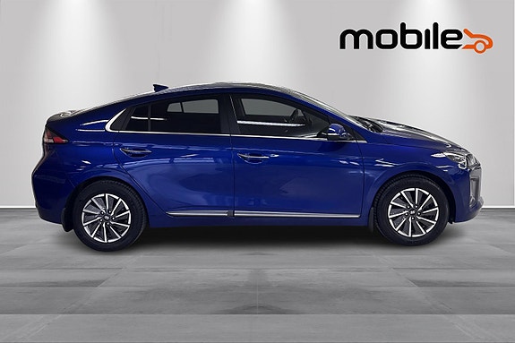 Hyundai IONIQ 8 of 30