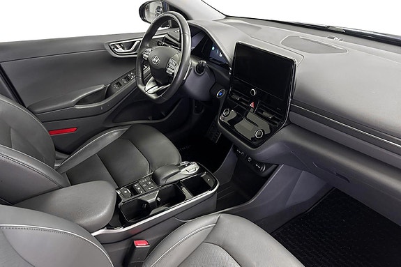 Hyundai IONIQ 15 of 30