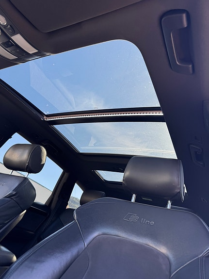 Audi Q7 8 of 9
