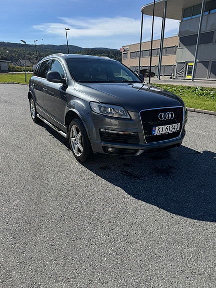 Audi Q7 6 of 9