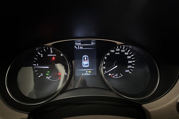 Nissan X-Trail 15 of 20