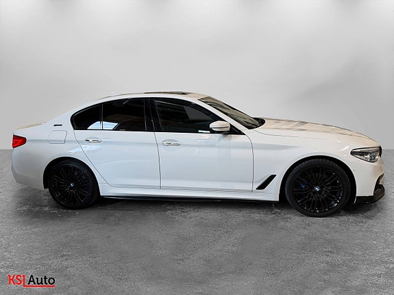 BMW 530e 5 of 30